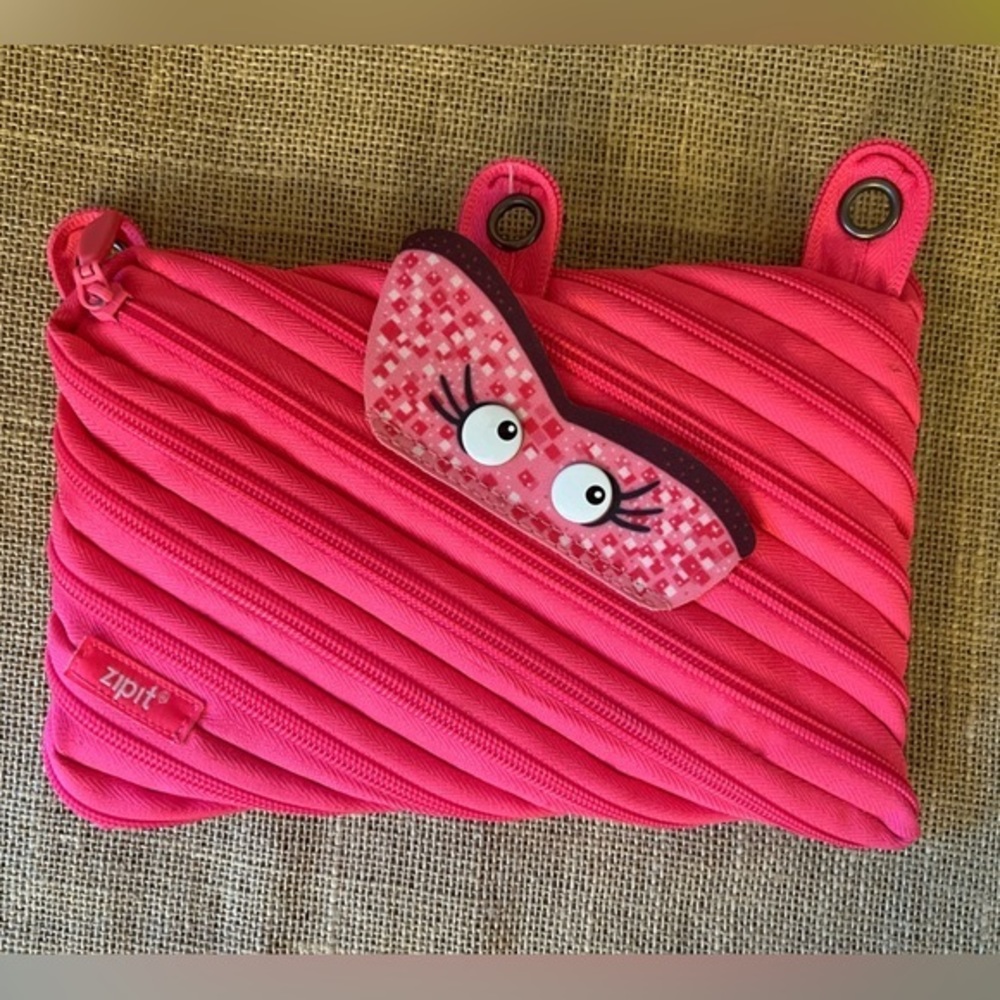ZIPIT Monster Pencil Case for Girls, Holds Up to 30 Pens, Machine Washable